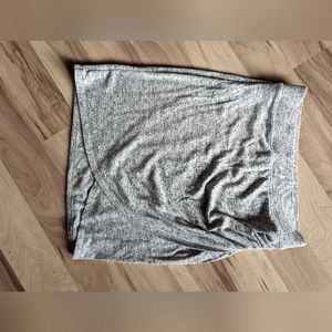 Joe Fresh short active skirt with slit